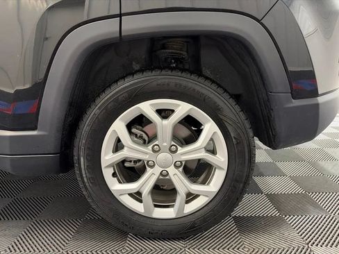 Used 2024 Jeep Compass Latitude AWD/4WD image 26
