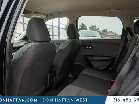 Used 2023 Nissan Rogue SV FWD image 17