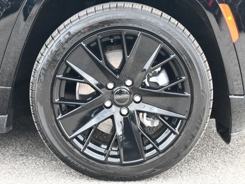 Used 2024 Jeep Wagoneer Launch Edition image 13