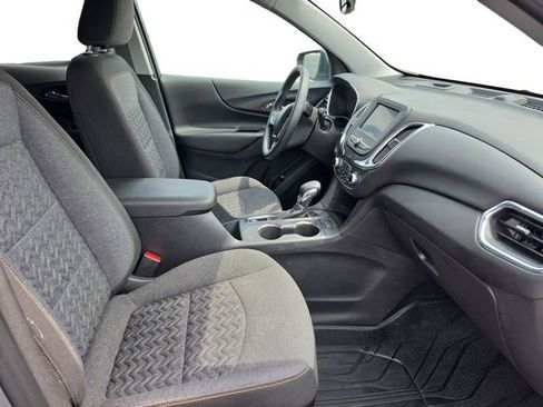 Used 2023 Chevrolet Equinox LT FWD image 17