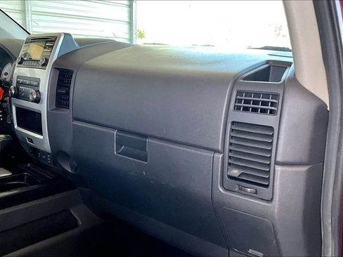 Used 2014 Nissan Titan PRO-4X AWD/4WD image 19