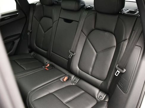 Certified 2026 Porsche Macan Turbo AWD/4WD image 47