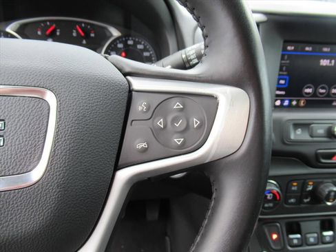 Used 2020 GMC Terrain SLE w/ Driver Convenience Package image 19