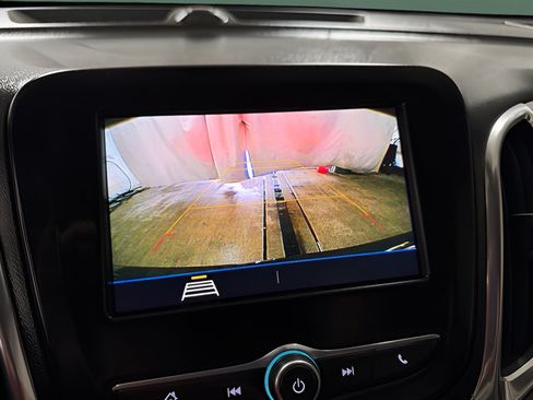 Used 2021 Chevrolet Equinox LS w/ LS Convenience Package AWD/4WD image 20
