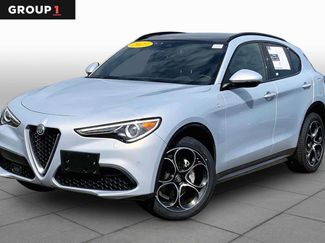 Used 2023 Alfa Romeo Stelvio Ti AWD/4WD video 1