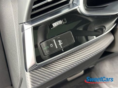 Used 2024 Audi RS Q8 AWD/4WD image 22