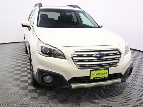 Used 2017 Subaru Outback 2.5i Limited w/ Popular Package #5 image 9