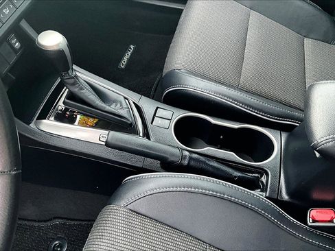 Used 2016 Toyota Corolla S image 14