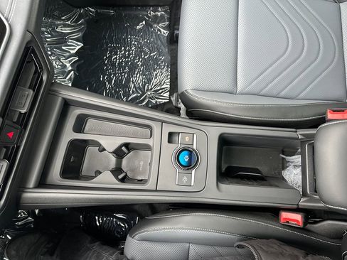 New 2026 Volkswagen Tiguan SE image 12