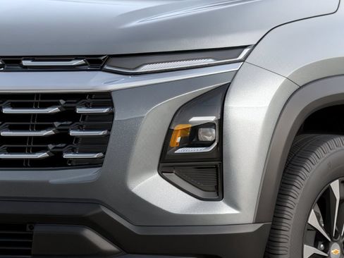 New 2026 Chevrolet Equinox LT w/ Safety and Technology Package FWD image 15