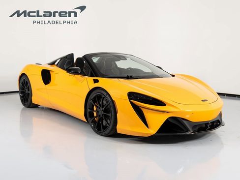 New 2025 McLaren Artura Spider image 4