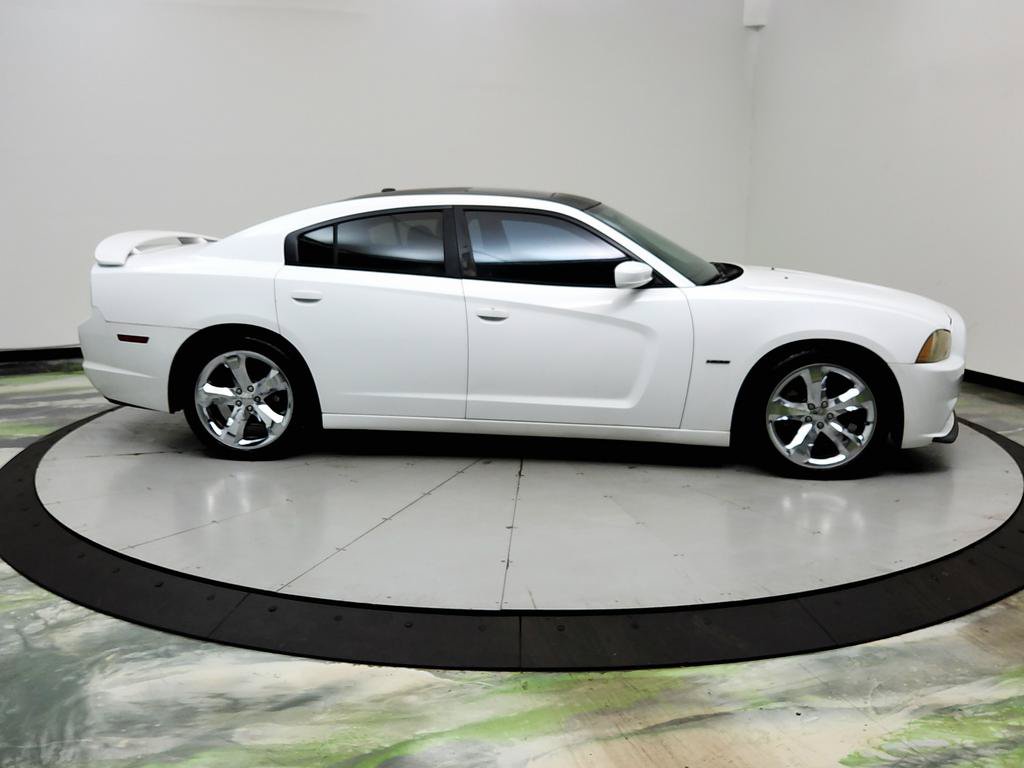 Used 2013 Dodge Charger R/T RWD image 4