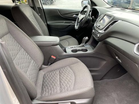 Used 2020 Chevrolet Equinox LT image 23