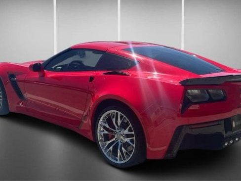 Used 2016 Chevrolet Corvette Z06 w/ 3LZ Preferred Equipment Group RWD image 12