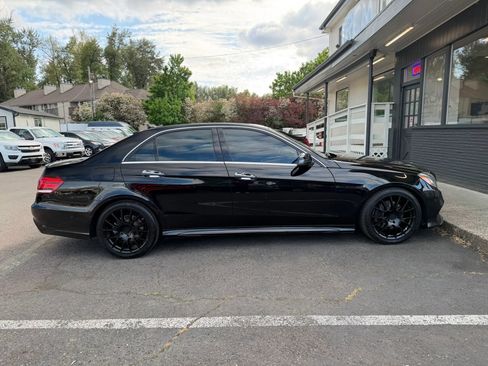 Used 2014 Mercedes-Benz E 350 Sedan image 8