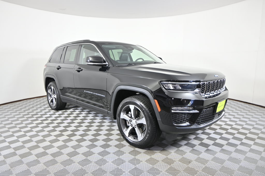 Used 2023 Jeep Grand Cherokee 4WD 4xe image 9