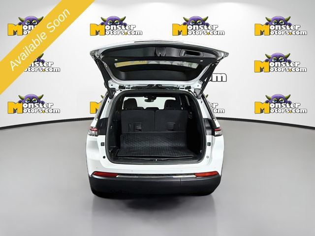 Used 2024 Jeep Grand Cherokee L Limited AWD/4WD image 26