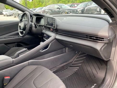 Certified 2026 Hyundai Elantra Sport FWD image 33