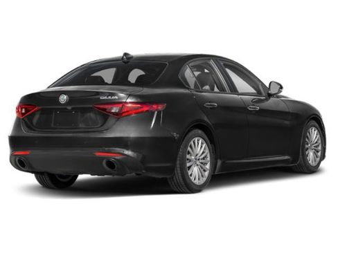 Used 2023 Alfa Romeo Giulia Ti w/ Active Assist Plus Package AWD/4WD image 2