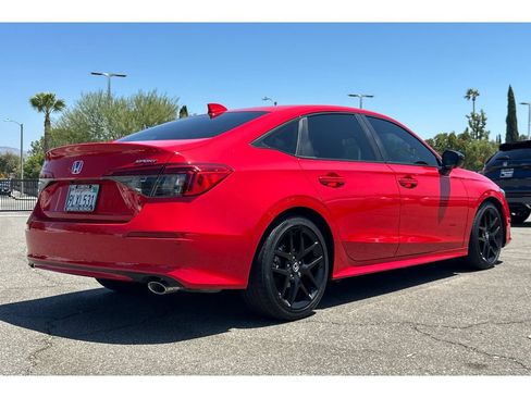 Used 2024 Honda Civic Sport image 6