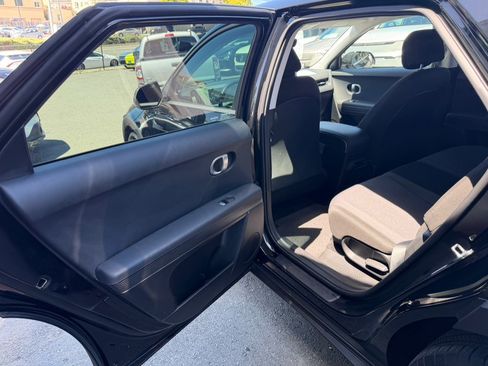 Used 2024 Hyundai Ioniq 5 SE RWD image 45