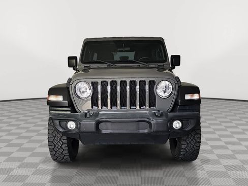Used 2019 Jeep Wrangler Unlimited Sport AWD/4WD image 3