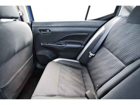 Used 2020 Nissan Versa SV FWD image 13