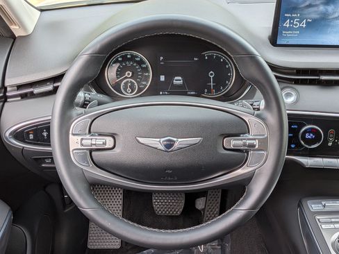 Used 2024 Genesis GV70 2.5T w/ Select Package AWD/4WD image 18