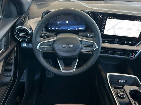New 2026 Chevrolet Equinox ACTIV AWD/4WD image 14