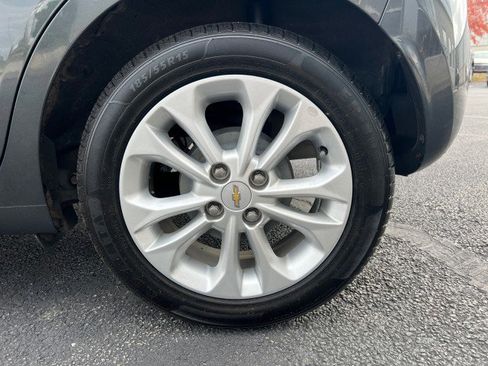 Used 2021 Chevrolet Spark LT image 11