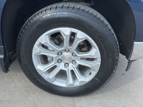 Used 2022 Chevrolet Silverado 1500 LTZ w/ LTZ Convenience Package II image 3