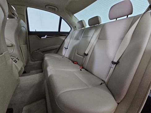 Used 2013 Mercedes-Benz C 250 Sedan image 20