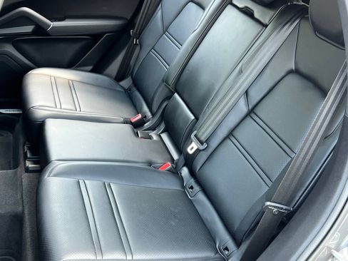 Certified 2020 Porsche Cayenne E-Hybrid AWD/4WD image 18