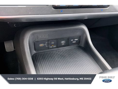 Used 2025 Hyundai Kona SEL FWD image 24