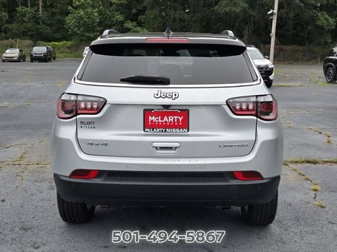 Used 2025 Jeep Compass Limited AWD/4WD image 4
