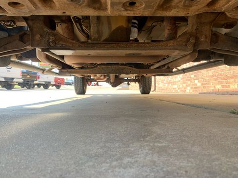 Used 2005 GMC Sierra 2500 SLE image 10