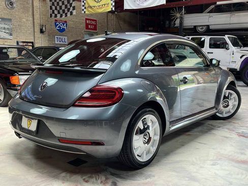 Used 2019 Volkswagen Beetle 2.0T Final Edition SEL FWD image 2