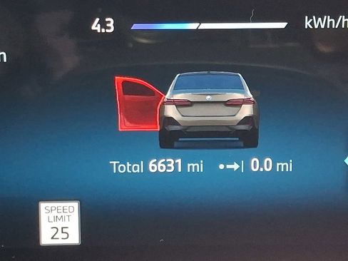 Used 2025 BMW i5 xDrive40 w/ M Sport Package image 21