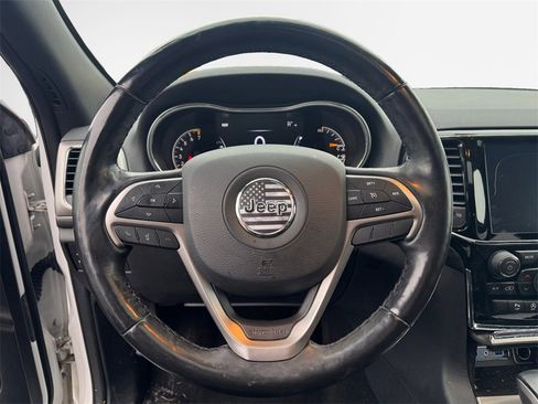 Certified 2019 Jeep Grand Cherokee Altitude image 15