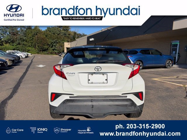 Used 2019 Toyota C-HR XLE FWD image 5