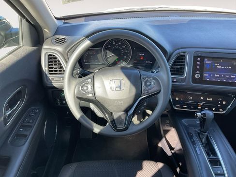 Used 2022 Honda HR-V EX image 17