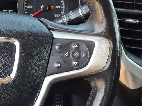 Used 2019 GMC Acadia SLE image 19