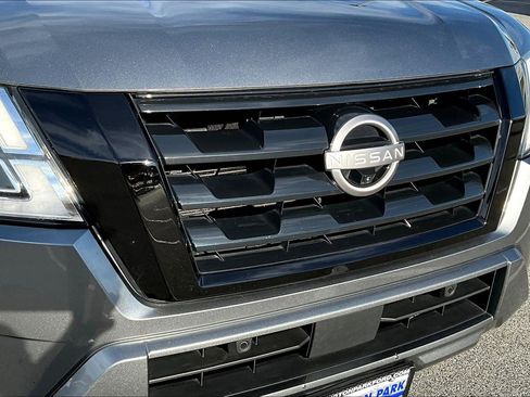 Used 2021 Nissan Armada SL w/ Captain's Chairs Package image 37