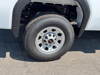 New 2025 GMC Sierra 3500 Pro w/ 1SA Pro Safety Plus Package