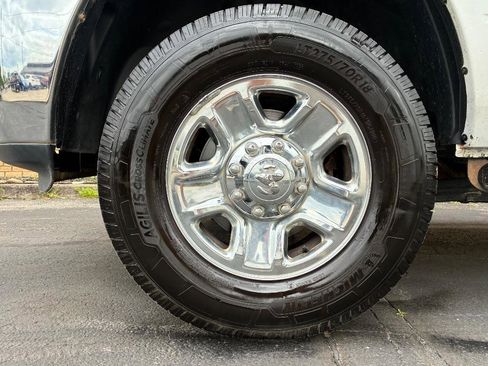 Used 2017 RAM 2500 Tradesman w/ Chrome Appearance Group image 34