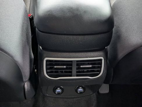 Used 2023 Hyundai Santa Fe SEL image 16