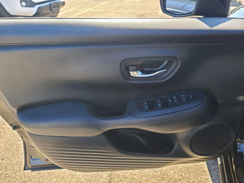 Used 2023 Honda HR-V LX image 10