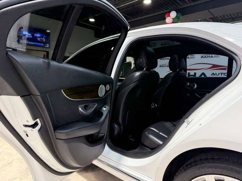 Used 2019 Mercedes-Benz C 300 4MATIC Sedan w/ Premium Package image 37