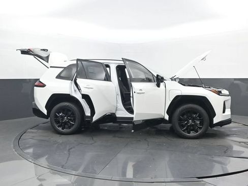 Used 2026 Toyota RAV4 SE AWD/4WD image 31