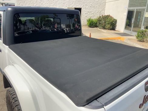 Certified 2020 Jeep Gladiator Rubicon w/ Dual Top Group image 9